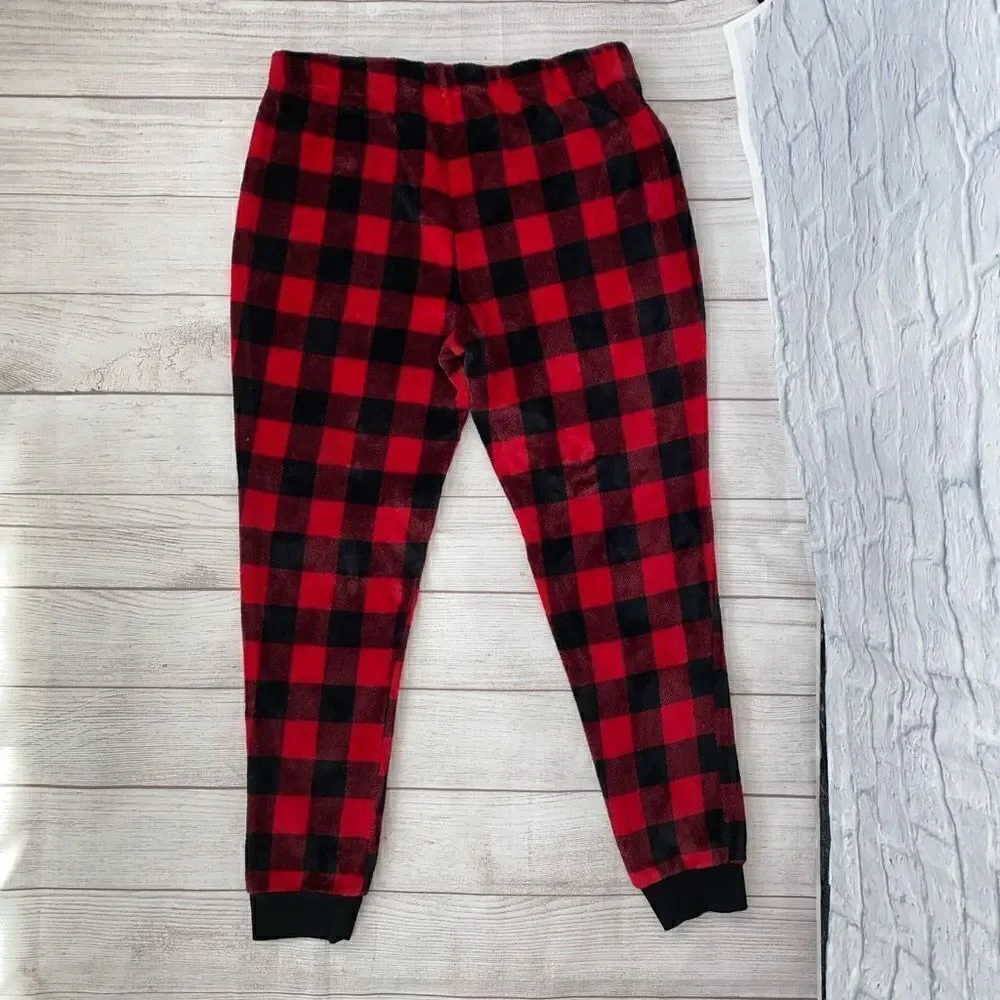 Secret treasures pull on checkered print plush jogger PJ’s red & black sz XL